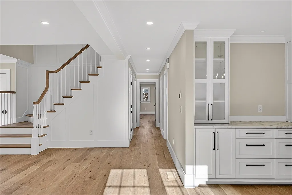 146 Scudder Rd - Photo 6