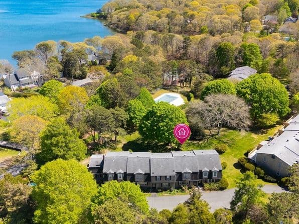 374 Davisville Rd #4, Falmouth
