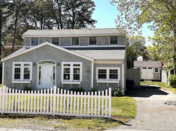 37 Uncle Henrys Road, Mashpee