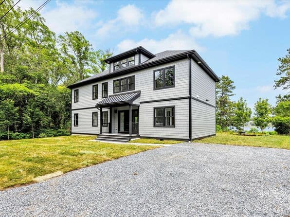2 Buttercup Lane, Yarmouth
