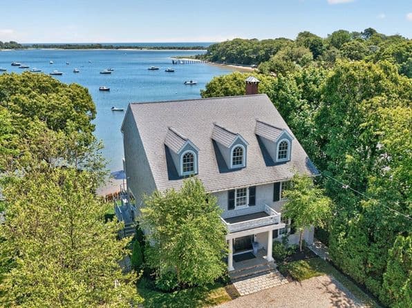 994 Main St, Barnstable