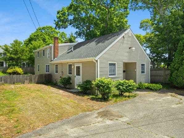 47 Little Rock Avenue, Falmouth
