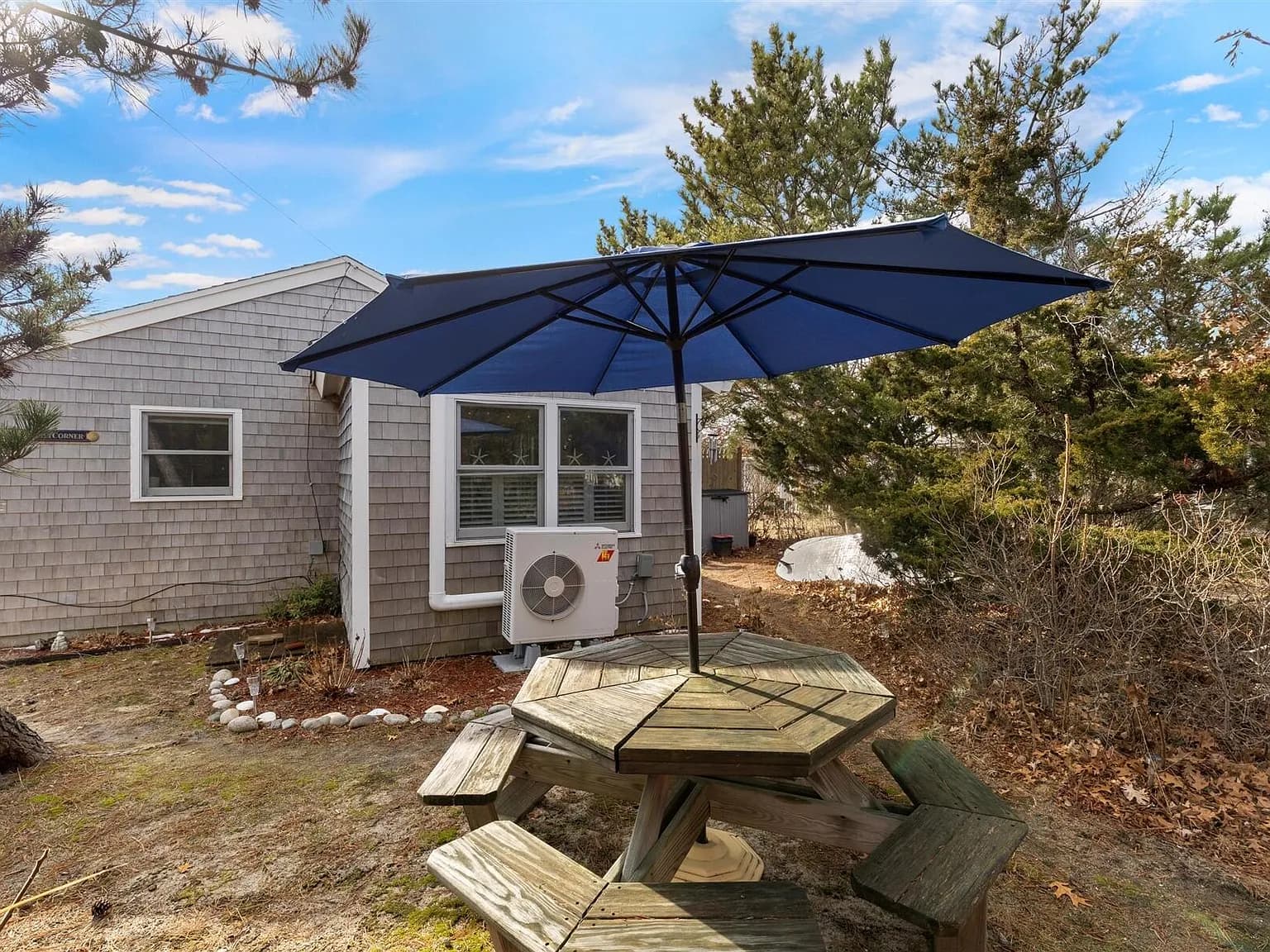 174 N Shore Boulevard UNIT 1 - Photo 2