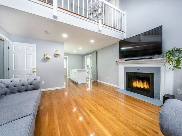 51 Larch Ln, Barnstable