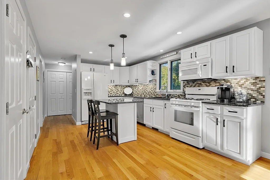 40 Waterfield Rd - Photo 4