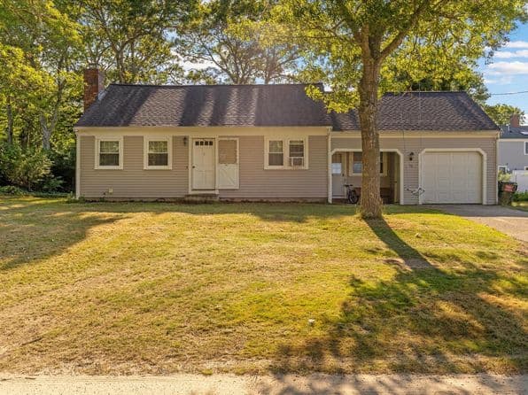 71 Webbers Path, West Yarmouth