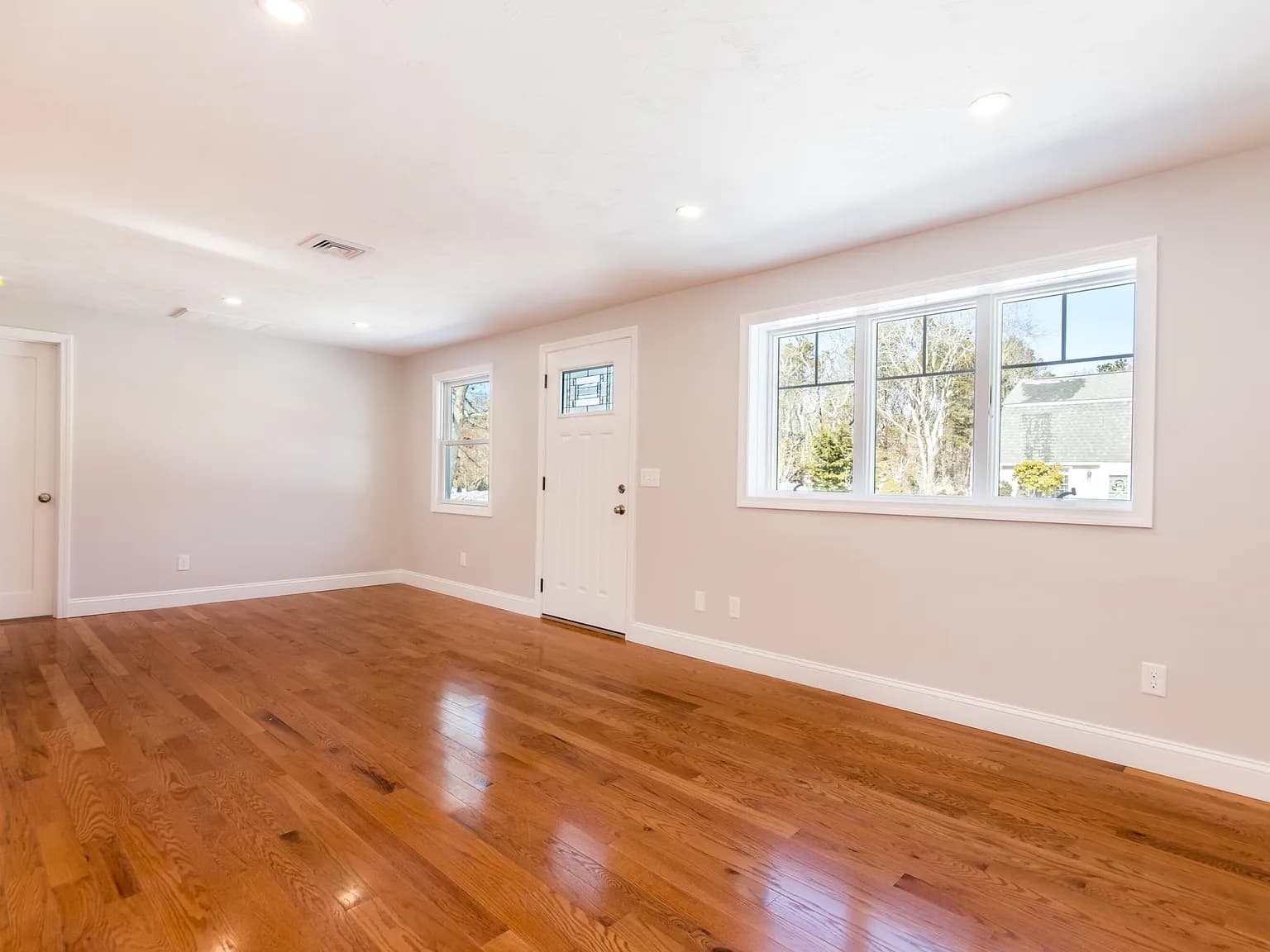 24 Weatherglass Lane - Photo 4