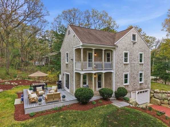 55 Ridgeview Dr, Falmouth