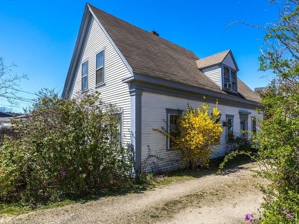 37-37 Court St #D, Provincetown
