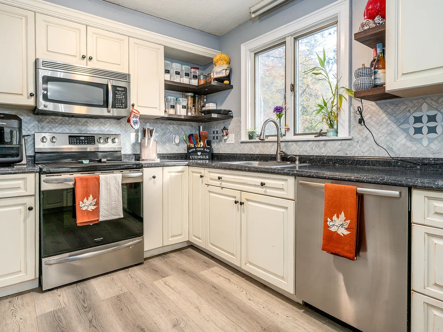 8 W Crossfield Road - Photo 6