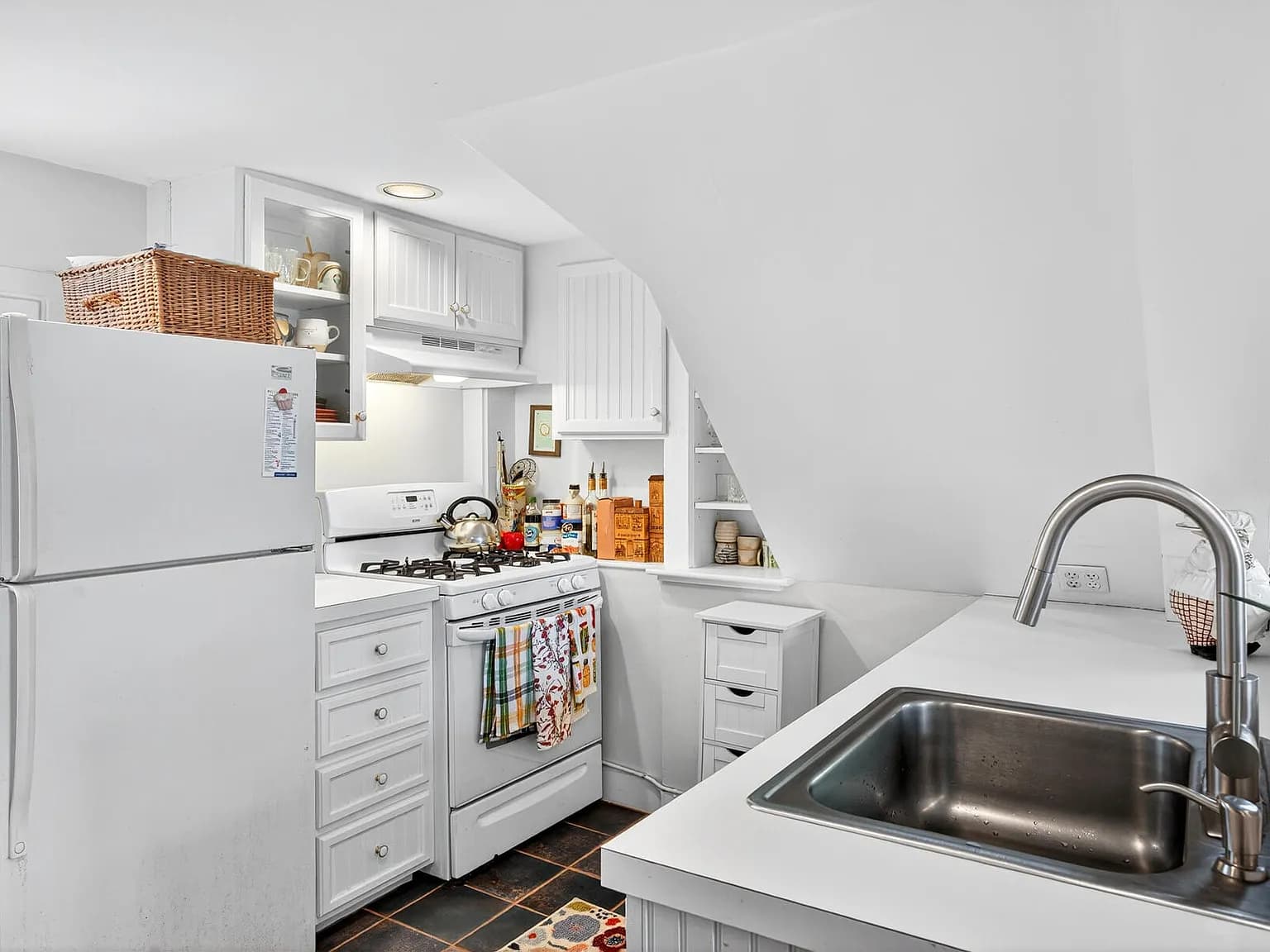 4 Highland Road #C - Photo 6