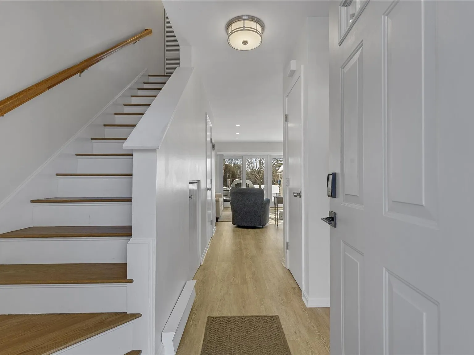 103 Trevor Lane UNIT 103 - Photo 2