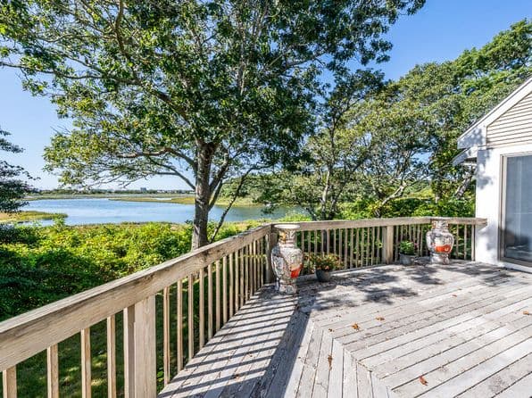 498 Elliott Road, Centerville