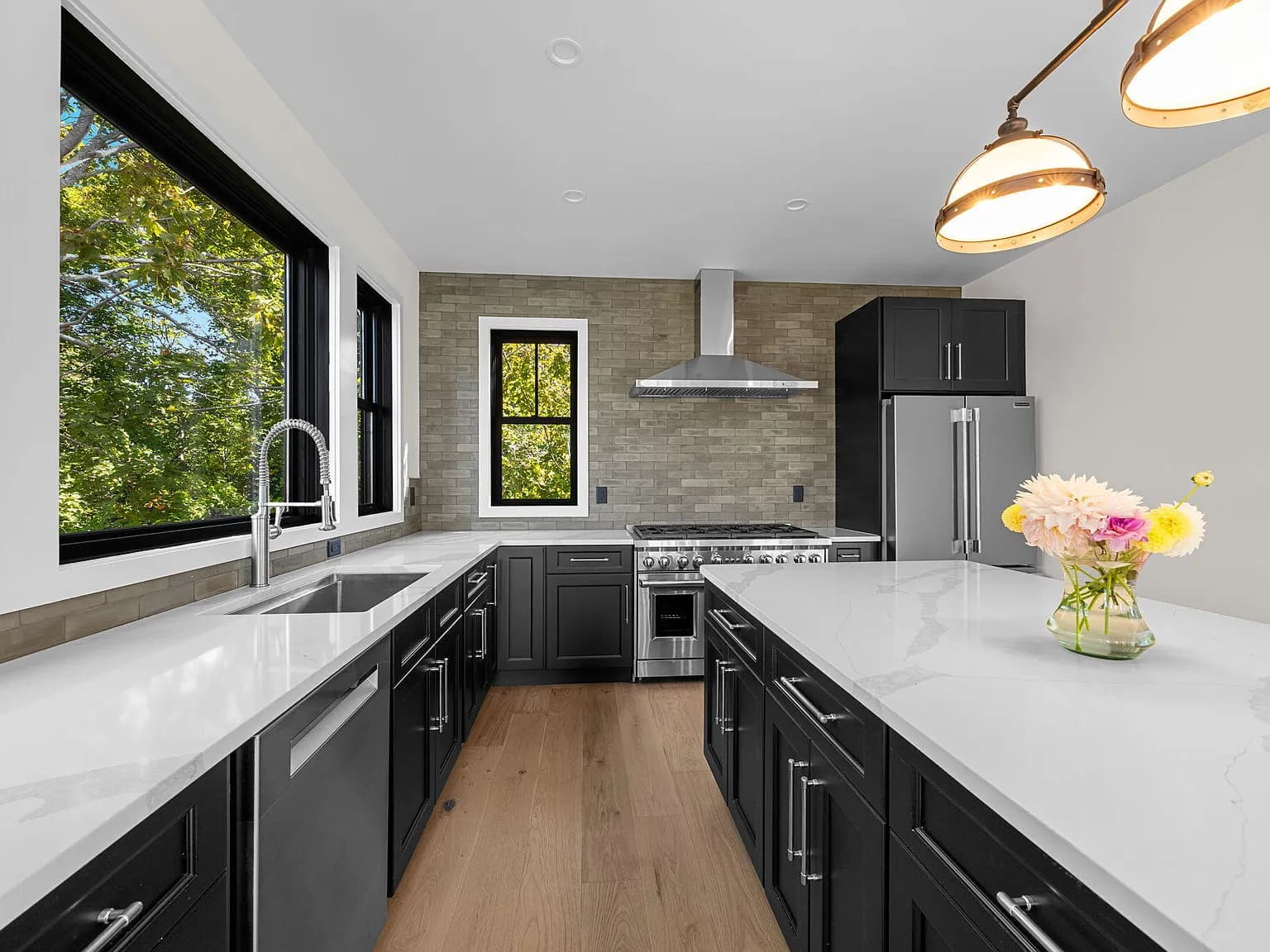 624 Commercial Street - Photo 6