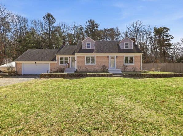 23 Clubhouse Drive, Pocasset