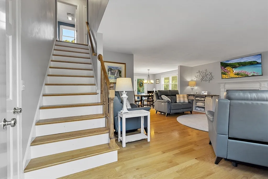 40 Waterfield Rd - Photo 2