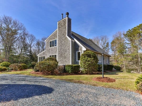 17 Claus Way, Barnstable