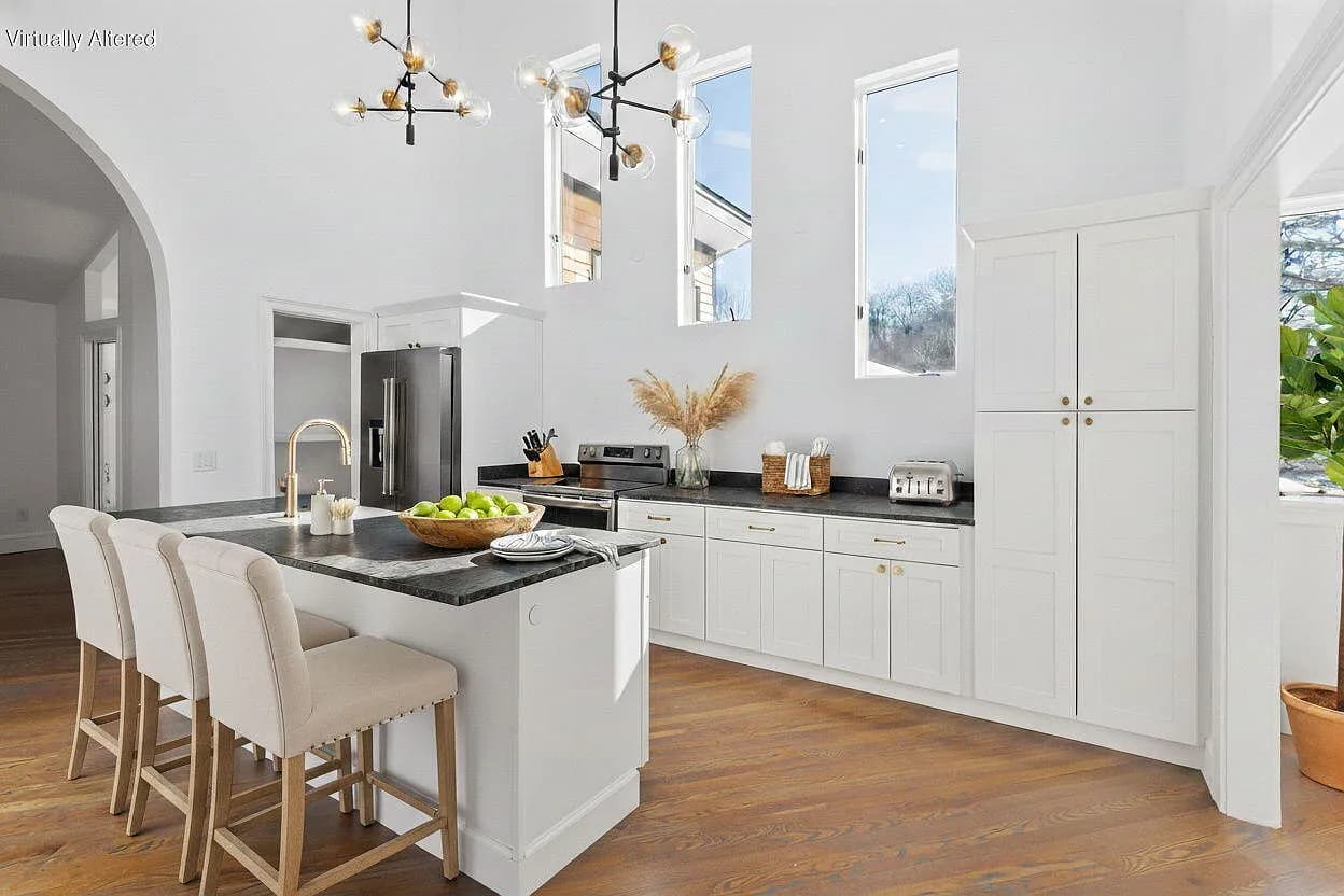 86 Harry Kemp Way #B - Photo 5