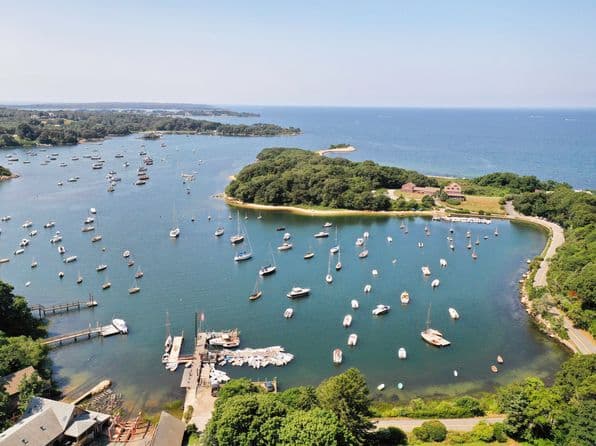 44 Carey Lane, Falmouth