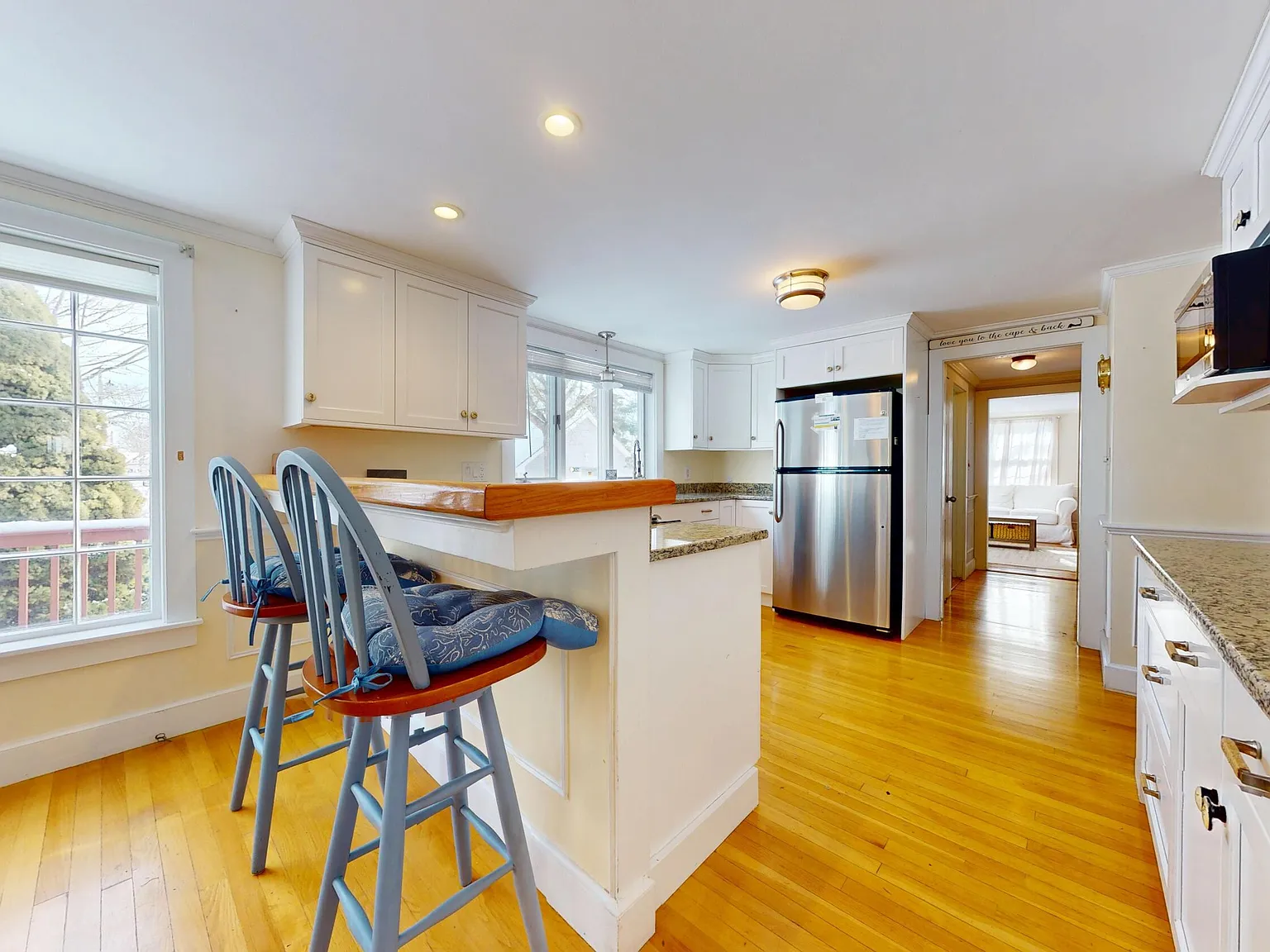 148 Berry Avenue - Photo 4