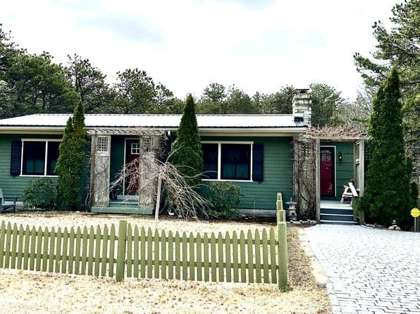 53 Highland Road, North Truro