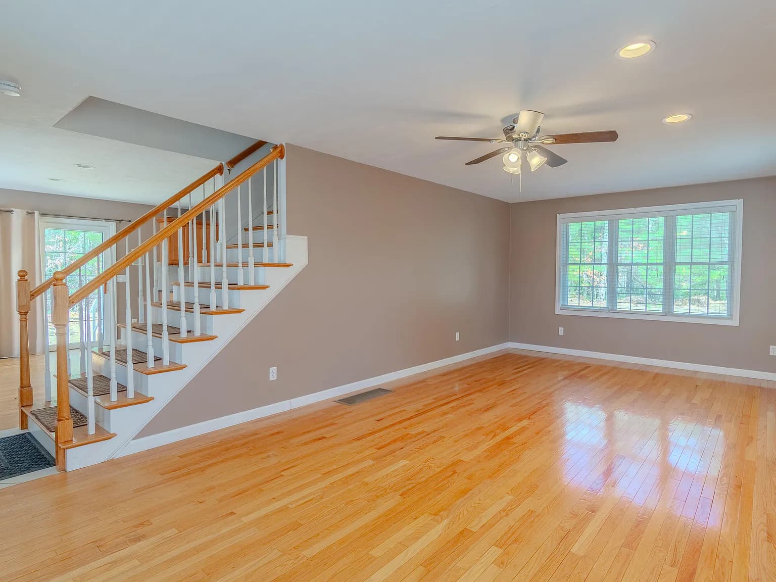 173 Main Street - Photo 4