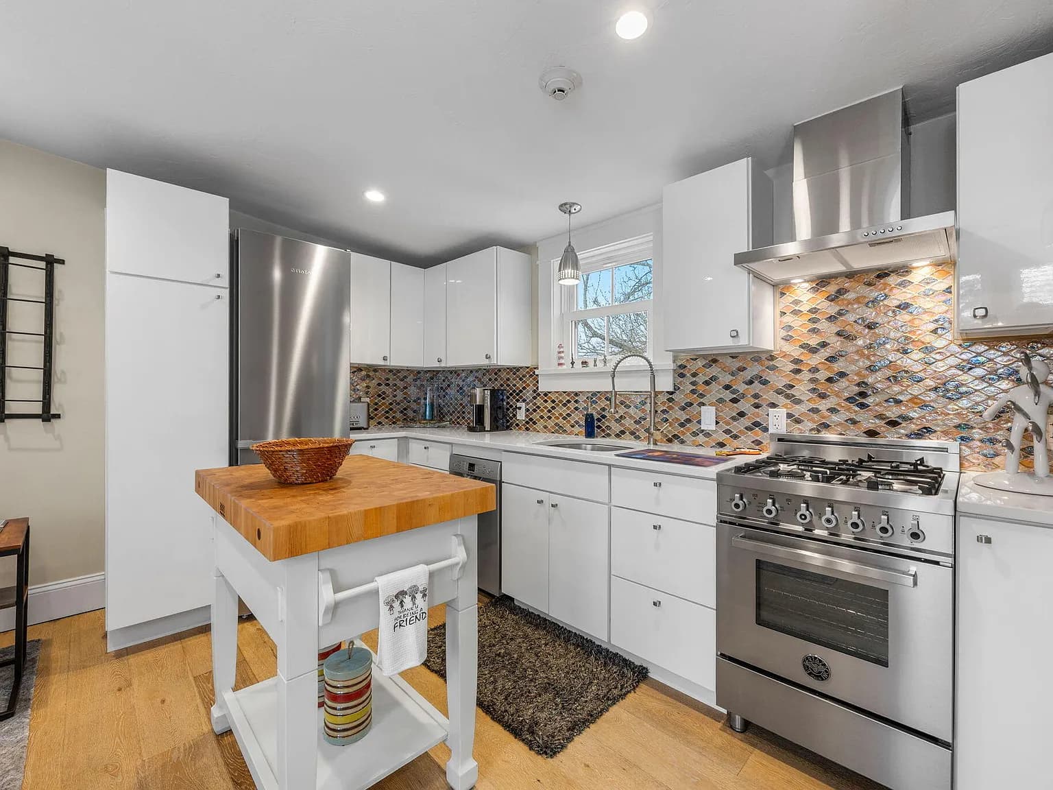 9A Conwell Street #4 - Photo 6