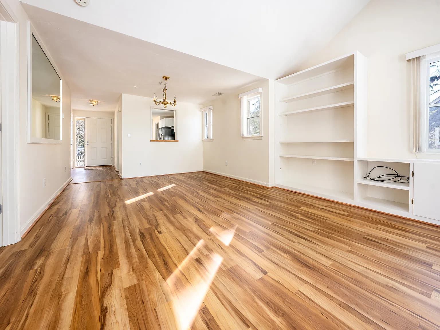 8 Oak Glen UNIT 8 - Photo 5