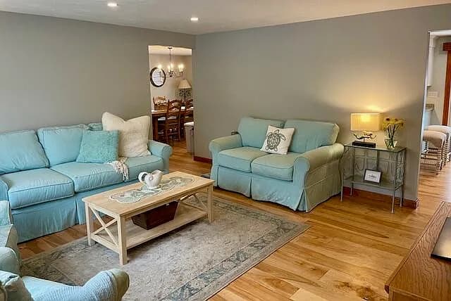 33 Easterly Drive - Photo 2