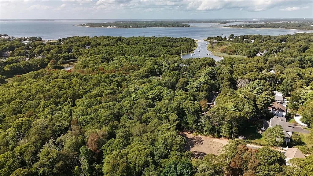 0 Quaker Rd, Falmouth