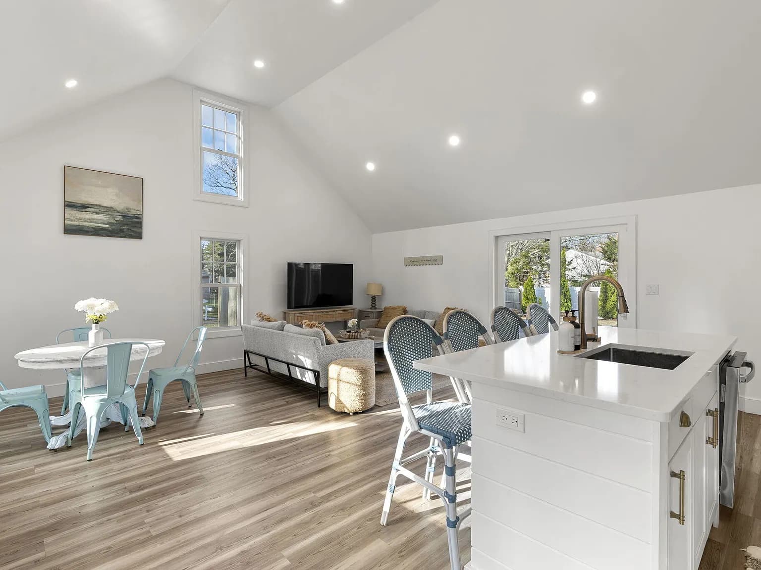 50 Surrey Drive - Photo 5