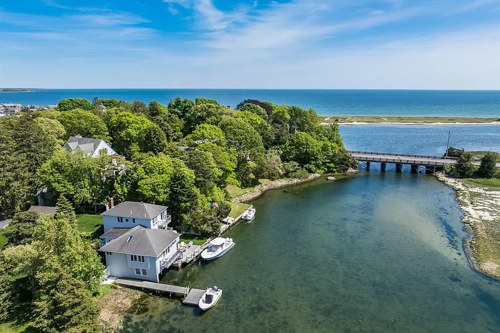 818 S Main St - Photo 1