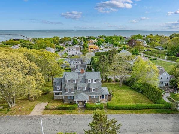 35 Grayton Ave, Barnstable