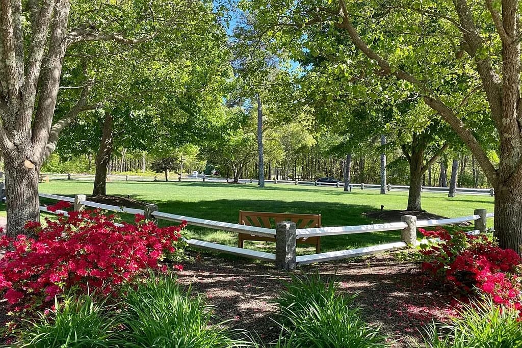 28 Oak Gln Unit 28 - Photo 1