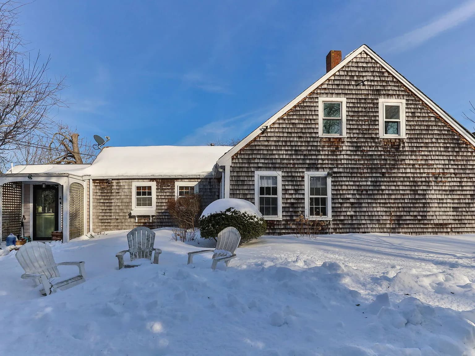 138 Chase Street - Photo 3