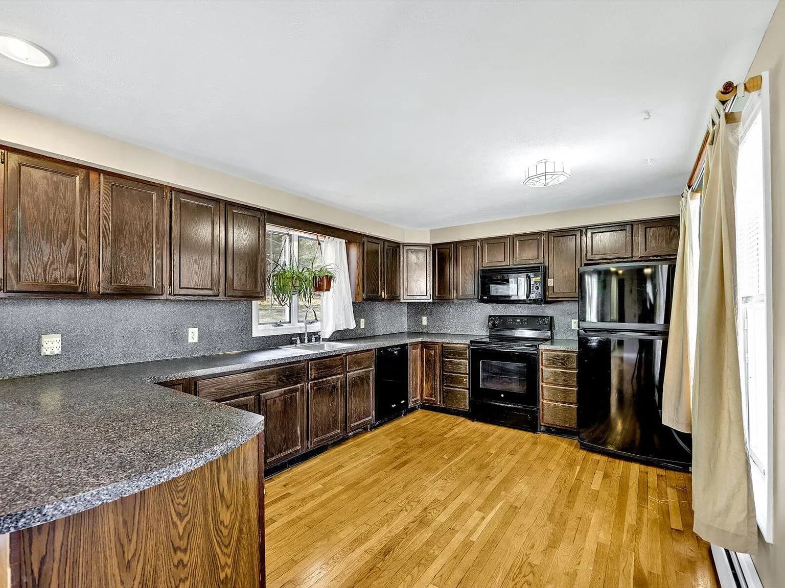 171 Currier Road - Photo 3