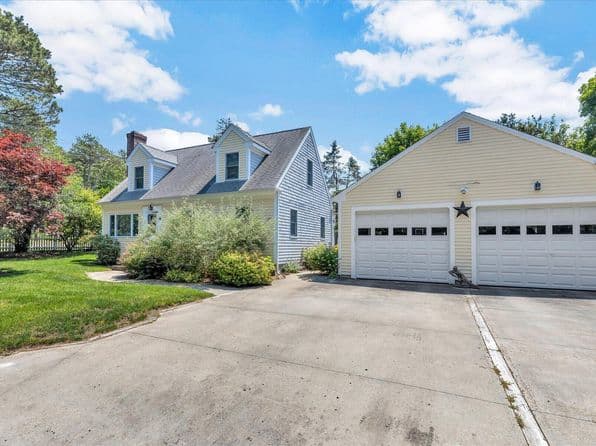 1 Thorwald Drive, South Dennis