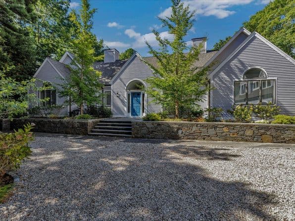 100 The Paddock Circle, Mashpee