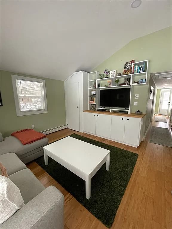 26 Highland St - Photo 4