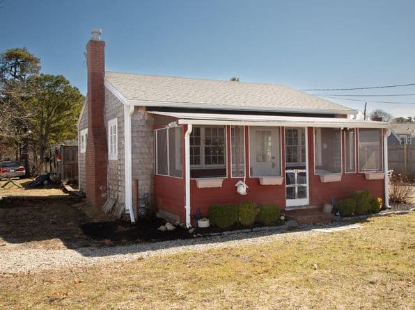 10 Wixon Road, Dennis Port