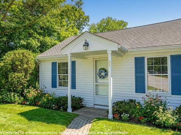 21 Nearmeadows Road, West Yarmouth