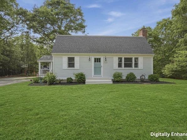 223 Plum Hollow Road, East Falmouth