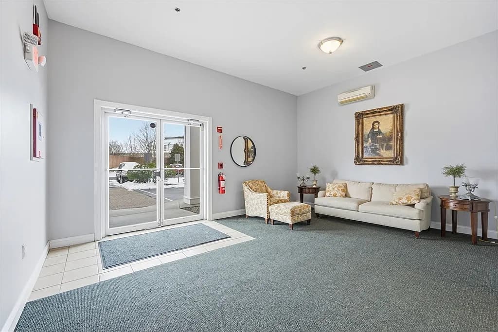 68 Center St #13 - Photo 5