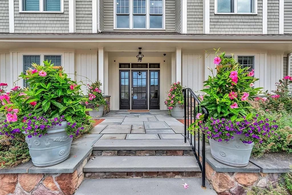 70 Simons Rd #E - Photo 3