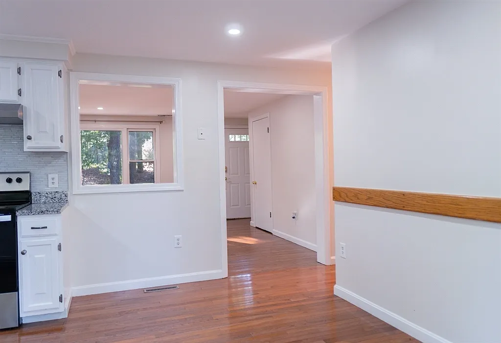 24 Little John Rd - Photo 6