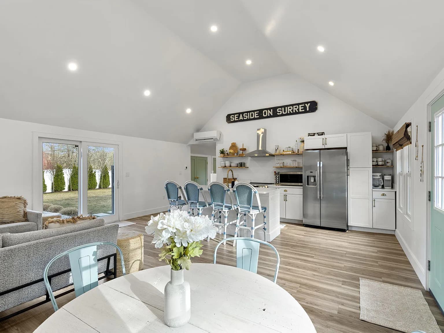 50 Surrey Drive - Photo 4