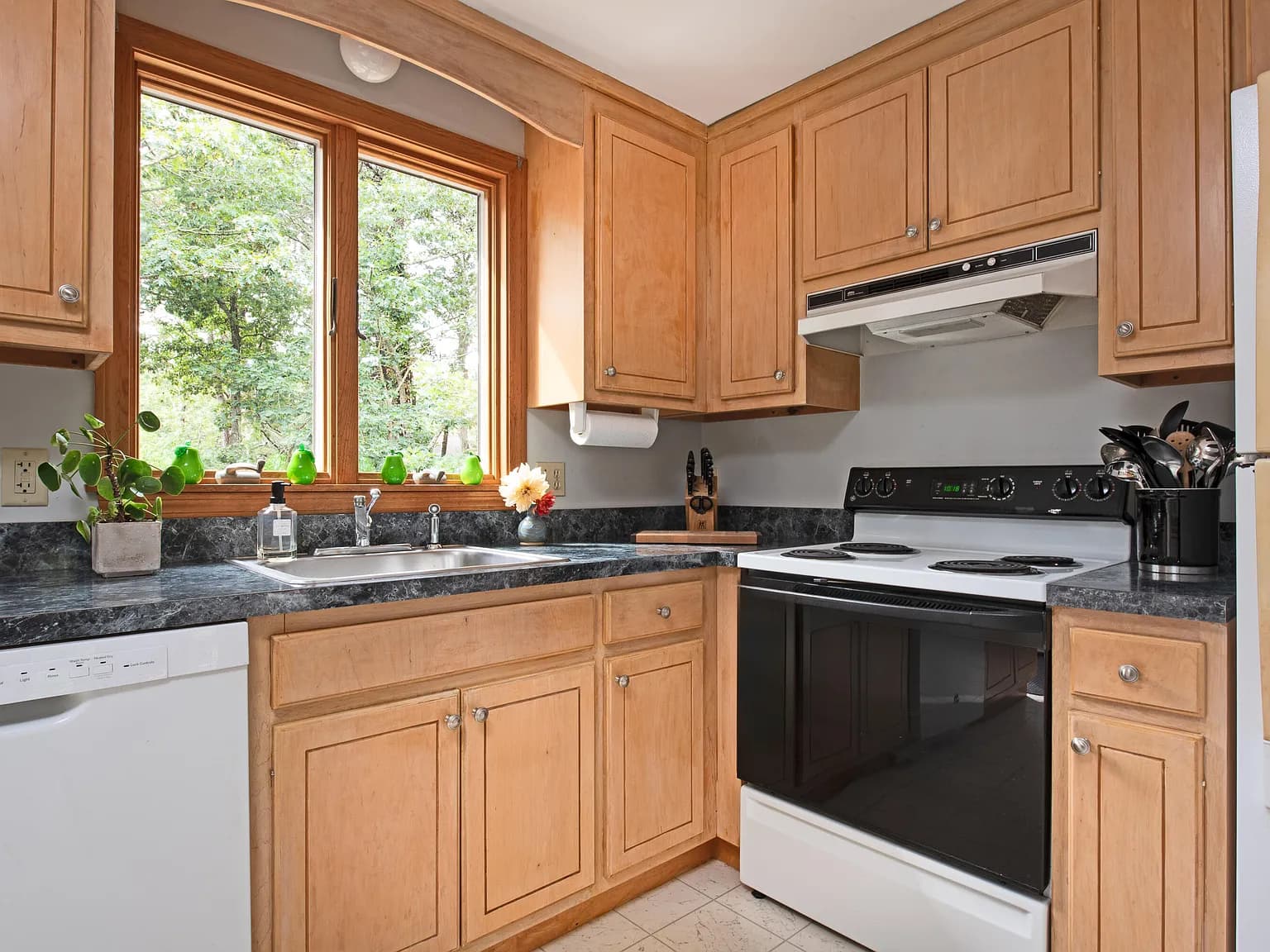 100 Gigi Lane - Photo 6