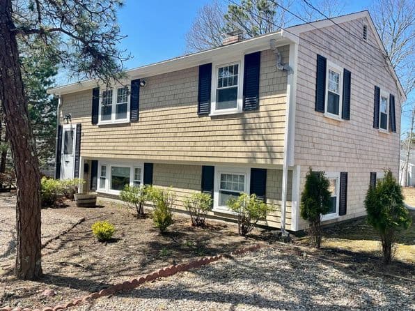 19 Maine Avenue, West Yarmouth