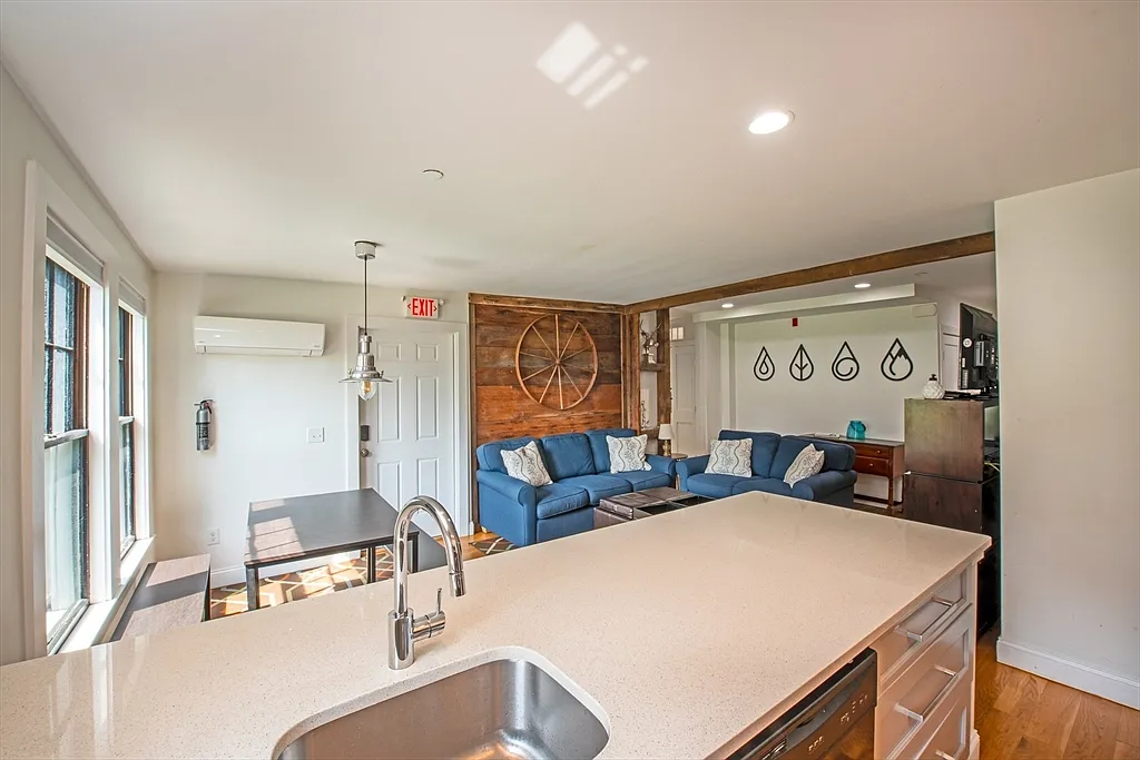 116 Bradford St #1 - Photo 3