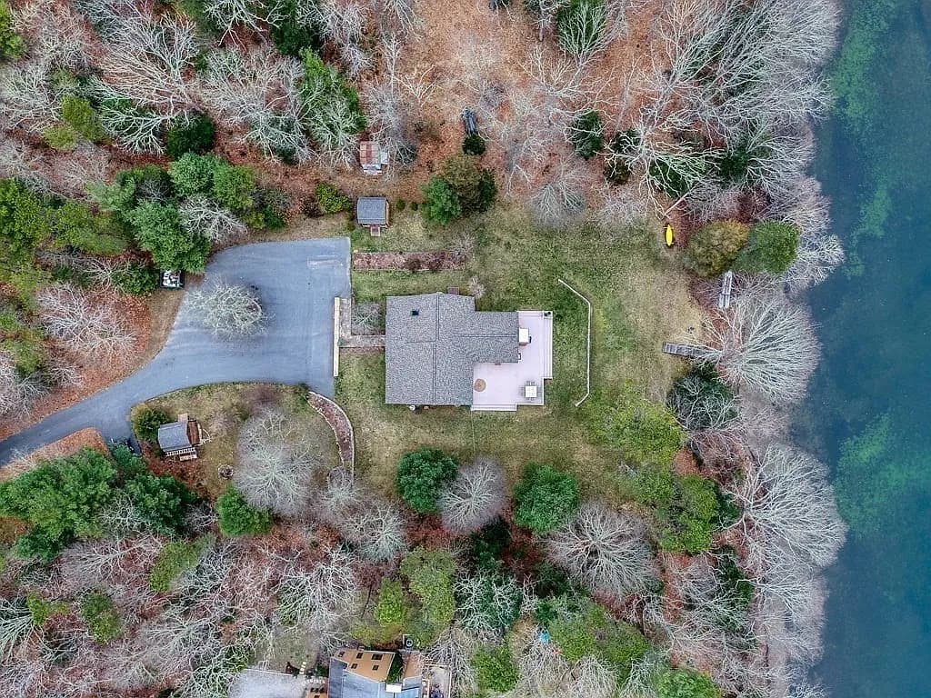 1216 Santuit Newtown Rd - Photo 2